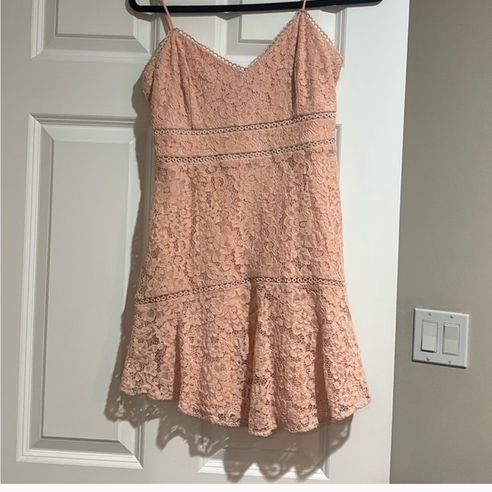 Elegant Lace Mini Dress in Peach